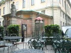 Самая первая телефонная будка, 06-01-09